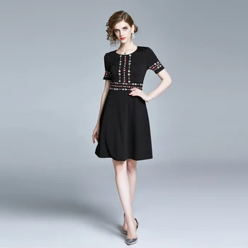 2020 Naujas Moterų Vasaros Suknelė Aukštos Kokybės Gėlių Siuvinėjimas Juoda Slim Mini Suknelė Elegantiška Vintage Suknelė