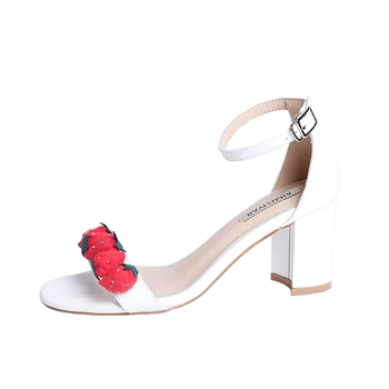 Lady sandalai Saldus braškių mergina vasaros cool batai mygtuką-pirštas baltas storas kulnas saldus grožio batai ins vėjas