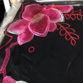 2019 Vasaros Nauji moteriški marškinėliai Išsiuvinėti trumparankoviai marškinėliai Didelio Dydžio Atsitiktinis Moterų Palaidų Gėlių Marškinėliai Viršuje M-5XL R164