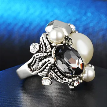Antikvariniai Sidabro, Vario Žiedas aplink Imituojamas Perlų ir Kubinis Cirkonis Retro Žiedas