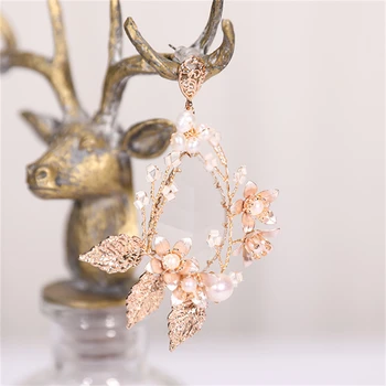 Golden leaf gėlavandenių perlų gėlių formos soros granulių auskarai moterims 2021 vestuvių nuotakos šalis