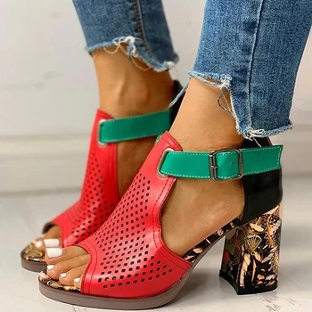 Moterų Sandalai Moteriška Aukšti Kulniukai Zapatos De Mujer 2021 Peep Toe Vasaros Ponios Batai PU Sagtis Padengti Kulno Tuščiaviduriai Iš Orui