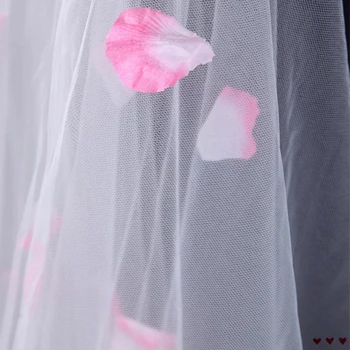 Romantiška Vestuvių Šydas Suknelė Rožinės Spalvos Žiedlapiai Apdailos Šydas Sluoksniai Tiulio Kaspinas Krašto Vestuvinius Vualiai 2023