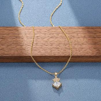 Aukso spalvos Karūna Pakabukas Zirconia Karoliai Moterų 2021 Papuošalai Titano Plieno Karoliai Prabangus Dizainas Choker korėjos Elegantiškas
