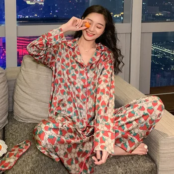 Šilko pižama moterų pavasarį ir rudenį ilgomis rankovėmis sexy namų drabužių 2021 naujas populiarus ledo šilko braškių dviejų dalių kostiumas